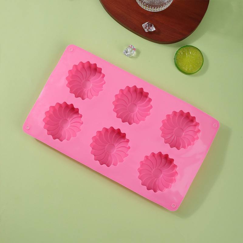 6 Even Small Daisy Mold